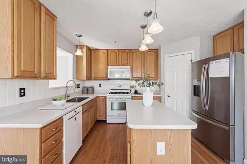 Kitchen - 2154 Kyle Green Rd, Abingdon, MD 21009 photo 4 of 4