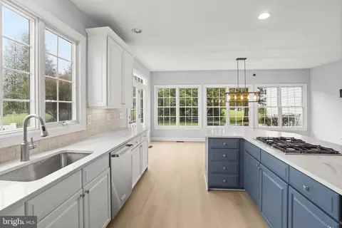 Kitchen - 2326 Willow Vale Dr, Fallston, MD 21047 photo 5 of 6