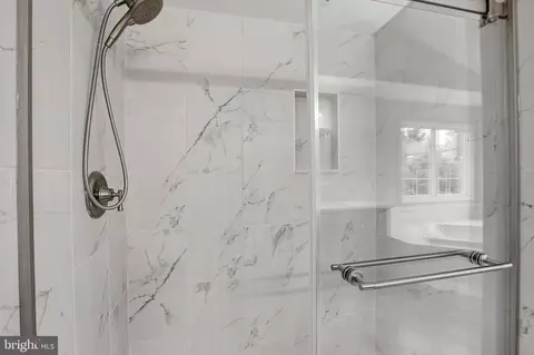 Bath - 2326 Willow Vale Dr, Fallston, MD 21047 photo 2 of 6