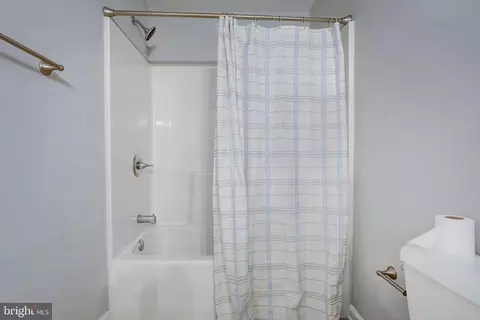 Bath - 2326 Willow Vale Dr, Fallston, MD 21047 photo 6 of 6