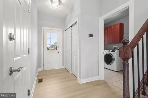 Entry Way - 2326 Willow Vale Dr, Fallston, MD 21047 photo 6 of 11
