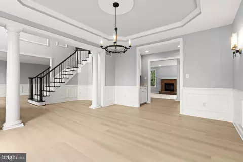 Entry Way - 2326 Willow Vale Dr, Fallston, MD 21047 photo 3 of 11