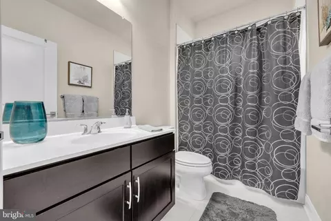 Bath - 2803 Moorgrass Ct, Abingdon, MD 21009 photo 3 of 4