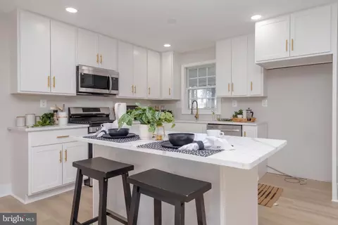 Kitchen - 405 Gilmor Rd, Joppa, MD 21085 photo 3 of 4