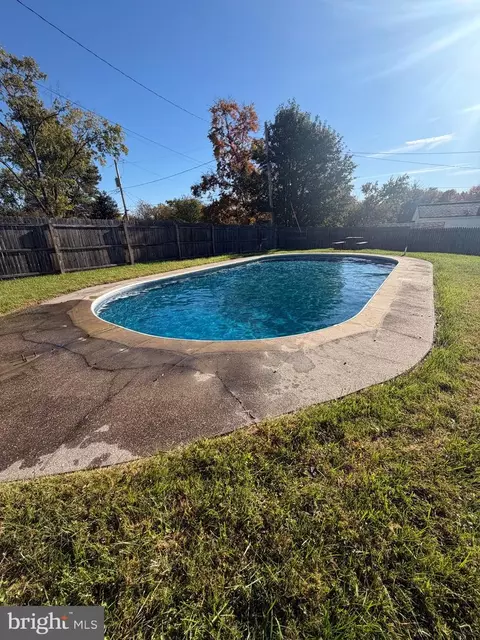 Exterior - 405 Gilmor Rd, Joppa, MD 21085 photo 11 of 13