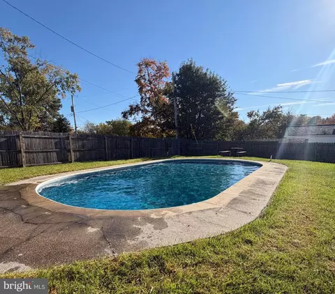 Exterior - 405 Gilmor Rd, Joppa, MD 21085 photo 12 of 13