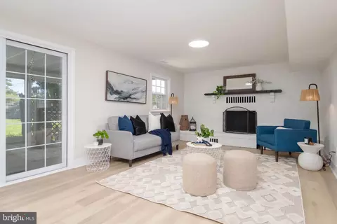 Living - 405 Gilmor Rd, Joppa, MD 21085 photo 3 of 6