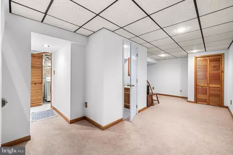 Entry Way - 900 Hamburg Dr, Abingdon, MD 21009 photo 6 of 7