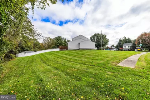 Exterior - 900 Hamburg Dr, Abingdon, MD 21009 photo 6 of 6