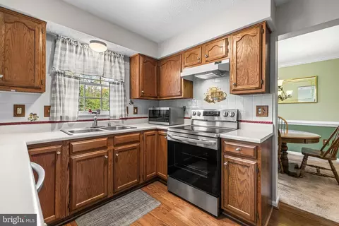 Kitchen - 900 Hamburg Dr, Abingdon, MD 21009 photo 2 of 3