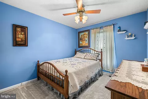 Bedroom - 900 Hamburg Dr, Abingdon, MD 21009 photo 3 of 4