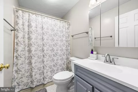 Bath - 900 Hamburg Dr, Abingdon, MD 21009 photo 1 of 3