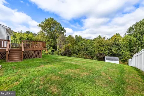 Exterior - 900 Hamburg Dr, Abingdon, MD 21009 photo 4 of 6
