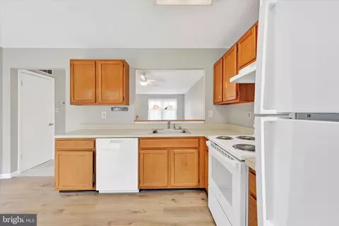 Kitchen - 1513 Saint Christopher Ct, Edgewood, MD 21040 photo 1 of 3