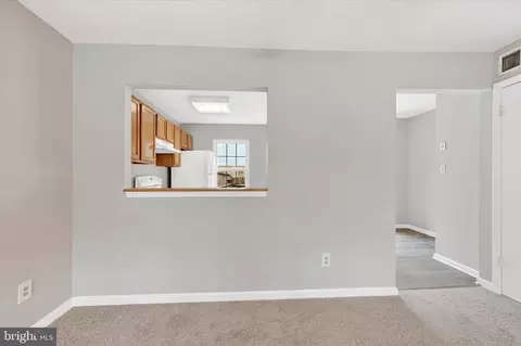 Living - 1513 Saint Christopher Ct, Edgewood, MD 21040 photo 4 of 5