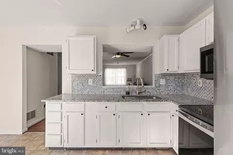 Kitchen - 821 Clover Leaf Court Ct, Edgewood, MD 21040 photo 2 of 2