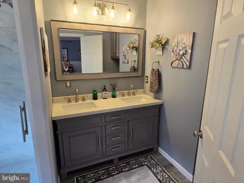 Bath - 3305 Berlin Ct, Abingdon, MD 21009 photo 5 of 8