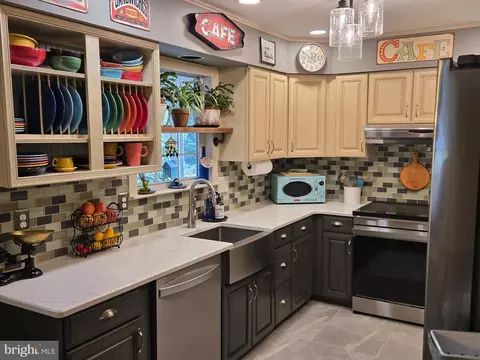 Kitchen - 3305 Berlin Ct, Abingdon, MD 21009 photo 2 of 4