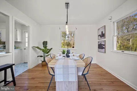 Dining - 2502 Fox Rd, Fallston, MD 21047 photo 2 of 4