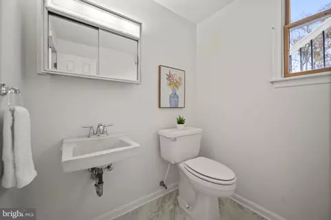 Bath - 2502 Fox Rd, Fallston, MD 21047 photo 6 of 7