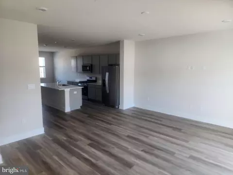 Living - 231 Joppa Farm Rd, Joppa, MD 21085 photo 1 of 3
