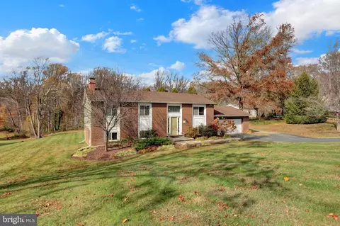 2814 College View Dr, Churchville, MD 21028