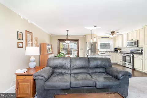 219 Kearney Dr, Joppa, MD 21085 photo 7