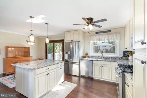 219 Kearney Dr, Joppa, MD 21085 photo 8