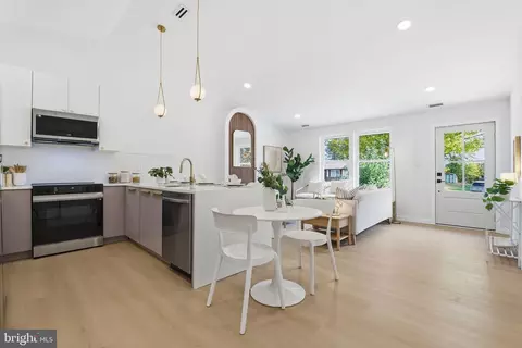 Entry Way - 120 Haverhill Rd, Joppa, MD 21085 photo 1 of 3