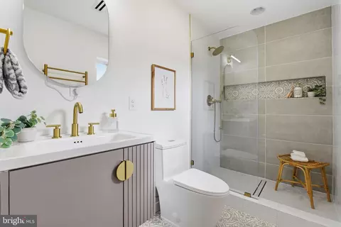 Bath - 120 Haverhill Rd, Joppa, MD 21085 photo 2 of 2