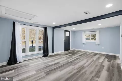 Living - 2405 Jerusalem Rd, Joppa, MD 21085 photo 1 of 2