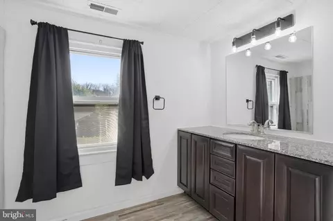Entry Way - 2405 Jerusalem Rd, Joppa, MD 21085 photo 6 of 6