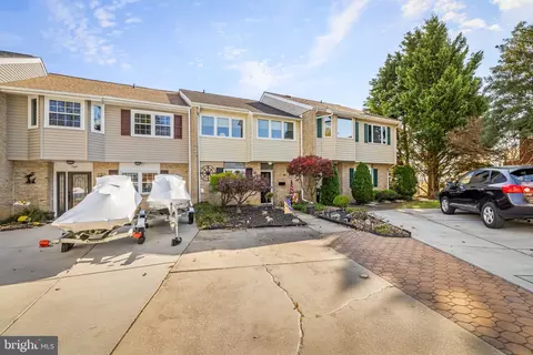 10 Neptune Dr, Joppa, MD 21085 photo 2
