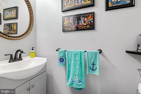 10 Neptune Dr, Joppa, MD 21085 photo 10