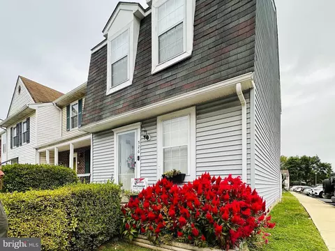 526 Park Manor Cir #1, Bel Air, MD 21014