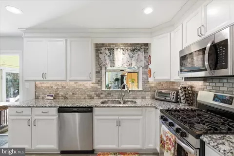 Kitchen - 200 Chell Rd, Joppa, MD 21085 photo 2 of 4