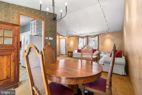 Dining - 2 Old Sound Rd, Joppa, MD 21085 photo 2 of 2