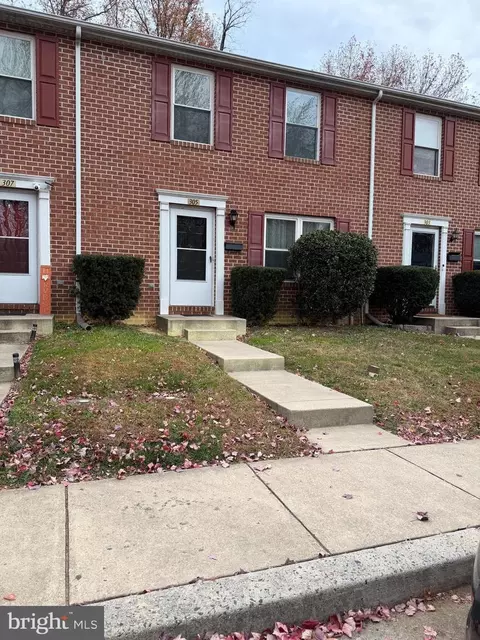 305 Center Deen Ave, Aberdeen, MD 21001