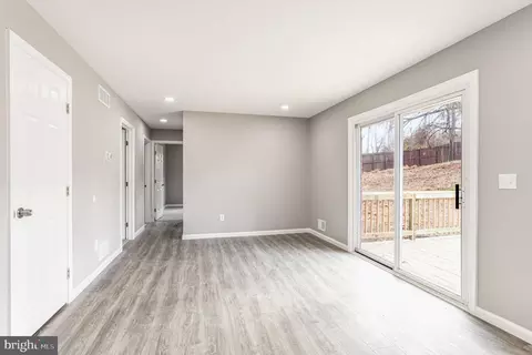 2922 Charles St, Fallston, MD 21047 photo 11