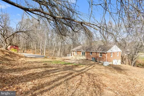 2922 Charles St, Fallston, MD 21047 photo 3