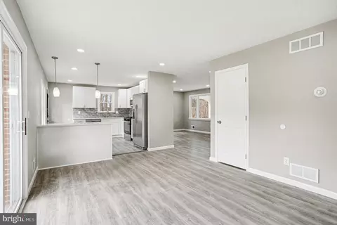 2922 Charles St, Fallston, MD 21047 photo 10