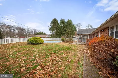 Exterior - 2114 Oaklyn Dr, Fallston, MD 21047 photo 8 of 8