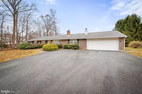 Exterior - 2114 Oaklyn Dr, Fallston, MD 21047 photo 2 of 8