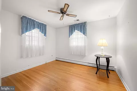 Bedroom - 2114 Oaklyn Dr, Fallston, MD 21047 photo 6 of 9