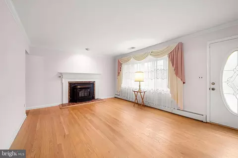 Living - 2114 Oaklyn Dr, Fallston, MD 21047 photo 1 of 7