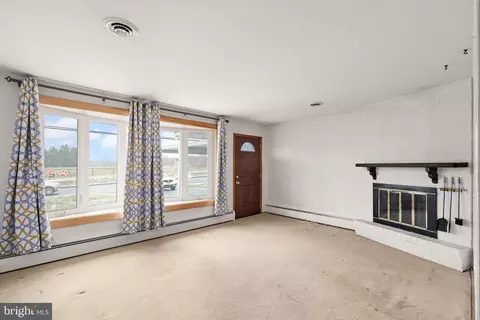 Living - 2208 Carrs Mill Rd, Fallston, MD 21047 photo 3 of 6