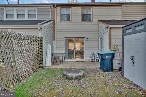 Exterior - 717 Shore Dr, Joppa, MD 21085 photo 2 of 3