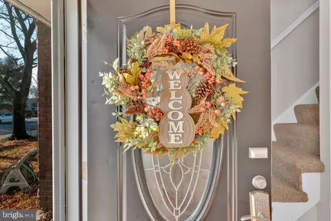 Entry Way - 717 Shore Dr, Joppa, MD 21085 photo 11 of 11