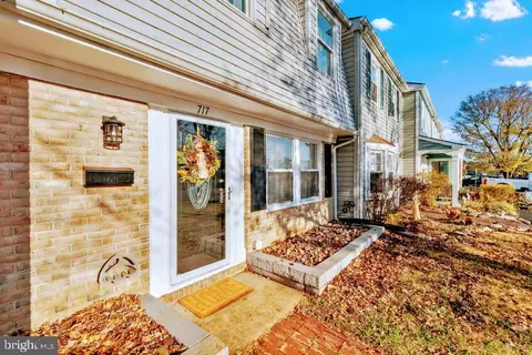 717 Shore Dr, Joppa, MD 21085