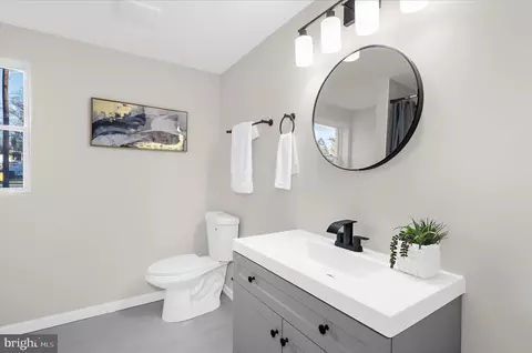 Bath - 222 Doncaster Rd, Joppa, MD 21085 photo 4 of 4